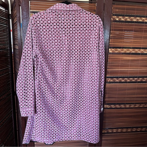 🌟3/$20🌟 Vinti Andrews perforated tunic dress. Size Medium. - Picture 3 of 5